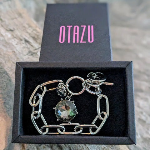 Rhodium and Crystal Bracelet A0567
