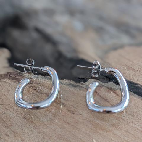 Chic narrow earrings - silver O0890