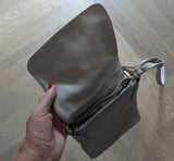 Zilver grijs met zilveren afwerking T0289