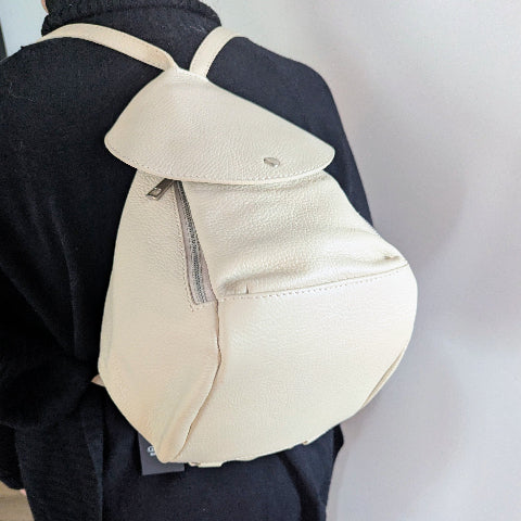 BEIGE LEREN SCHOUDERTAS OF RUGZAK T0312