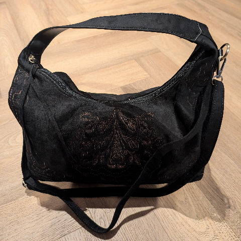 GEBORDUURDE TAS  T0347