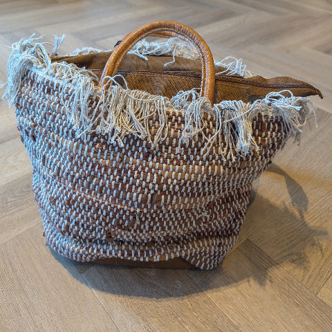 TAS "KAMEEL "LEER  "      T0234
