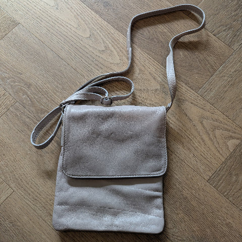 Zilver grijs met zilveren afwerking T0289